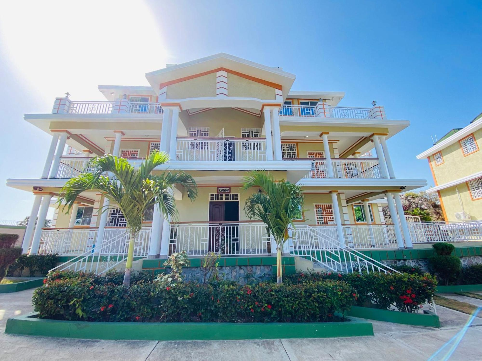 J&G Villa Hotel Cap-Haïtien Buitenkant foto